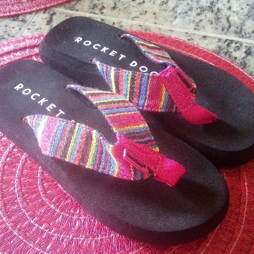 Rocket Dog Multicolor Striped Sandals